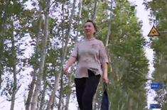  扶貧路上的“巾幗”力量故事主人公：長春市應急管理局駐德惠市萬寶鎮樊家村第一書記 李曉君