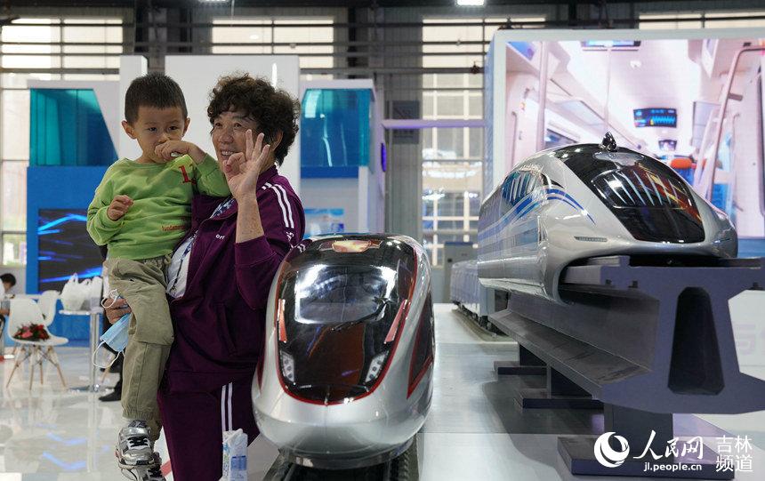 ��ʮ�����Ї����|�������[���ڼ����L���_Ļ������W����z