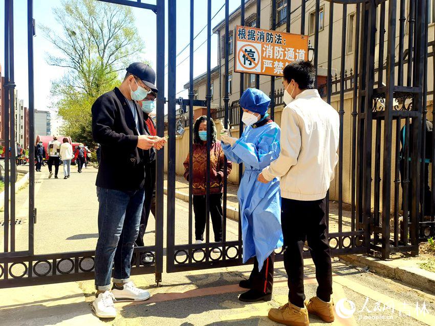 重拾“人間煙火” 吉林省正慢慢“復蘇”。人民網 王海躍攝