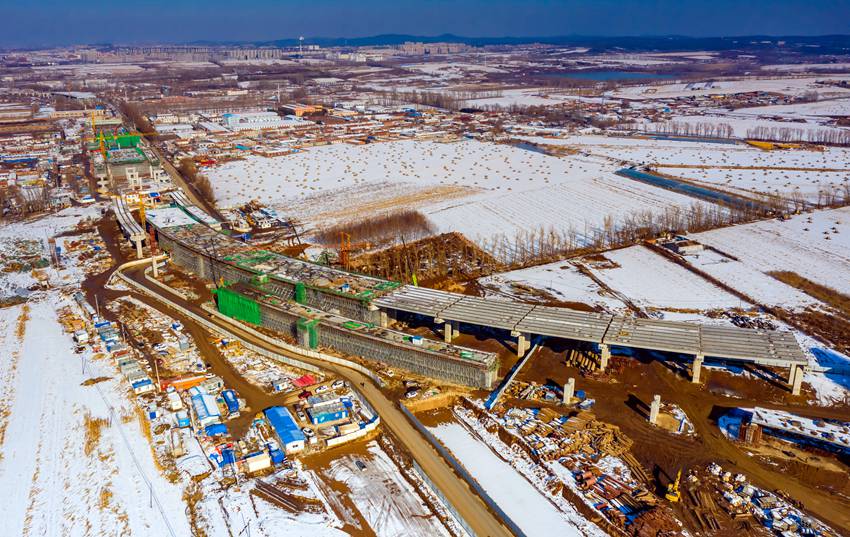 《長雙快速路》。張春山 攝