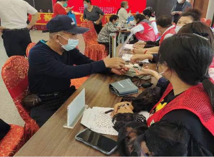榆樹市為獨居空巢老人提供免費健康義診等服務。