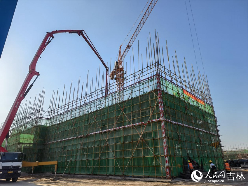 德惠市新型城市央廚供應鏈（火鍋食材加工）項目。人民網記者 馬俊華攝