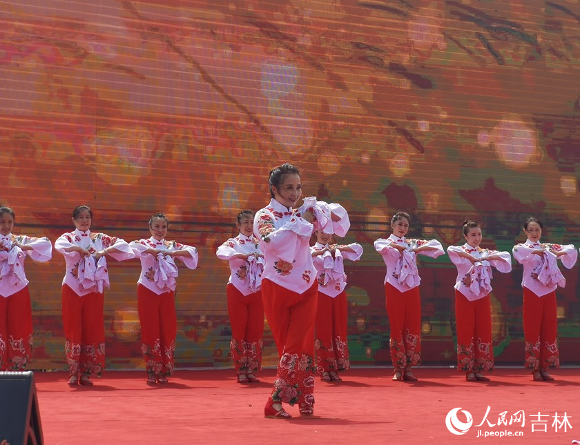 現場演出。