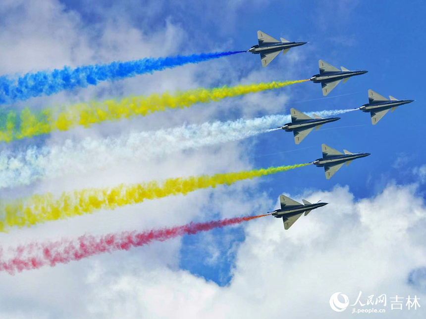 2023年空軍航空開放活動·長春航空展開幕。人民網記者 李洋攝