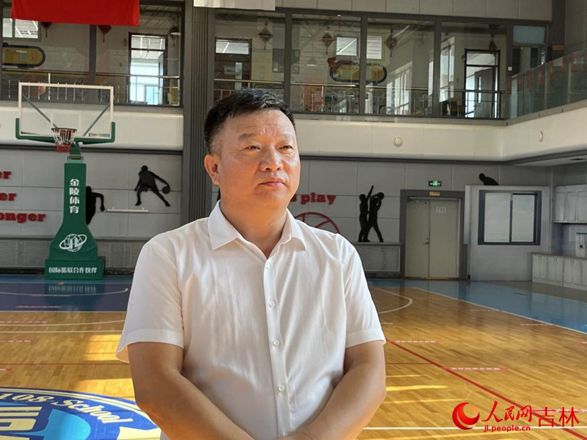 第一〇八學校校長賀同軍。實習生 尹嘉怡攝