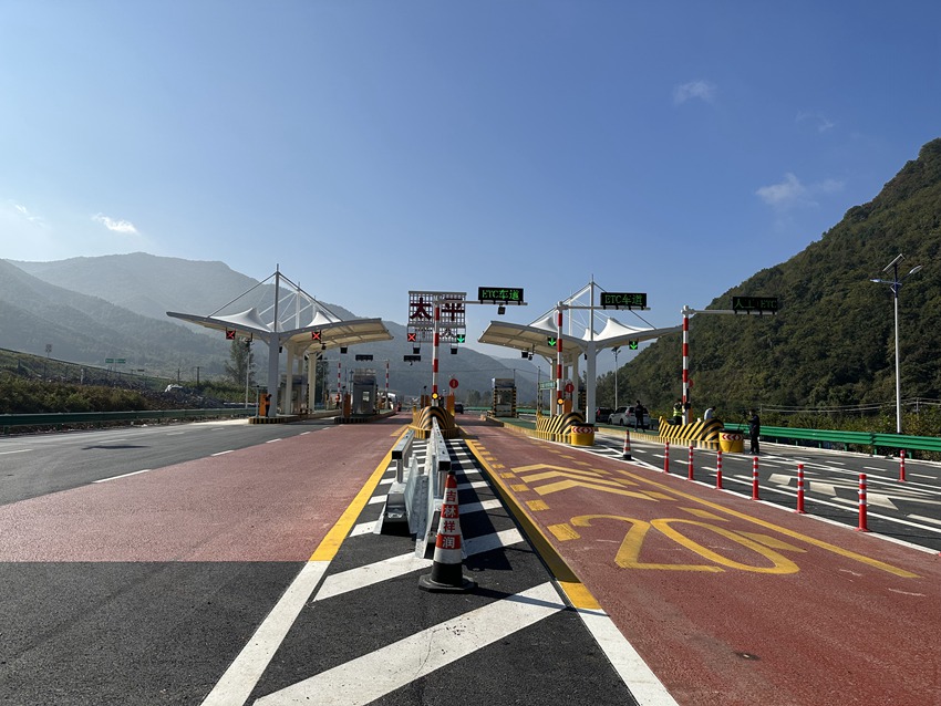 集安至桓仁高速公路建成通車。（吉高集團供圖）