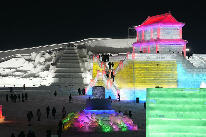 12月12日，長春冰雪新天地開門迎客。人民網記者 李洋攝