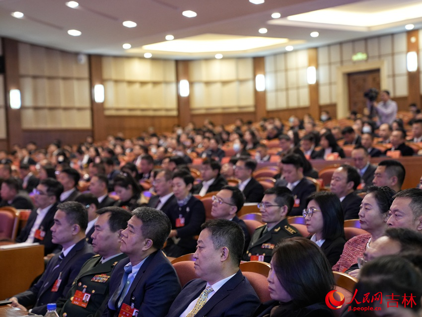 長春市第十六屆人民代表大會第三次會議閉幕。人民網記者 李洋攝