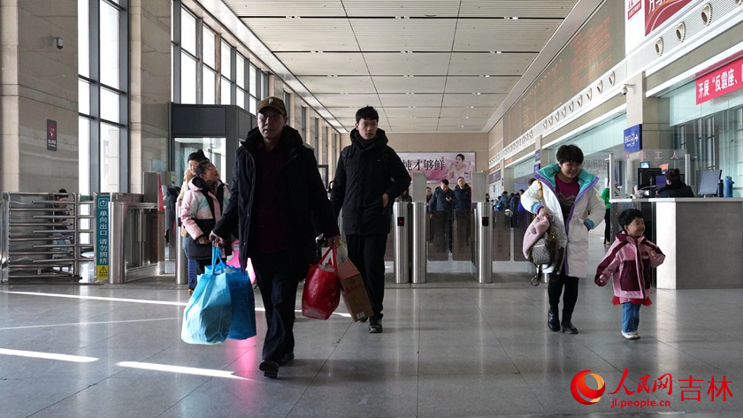 春運大幕開啟【7】