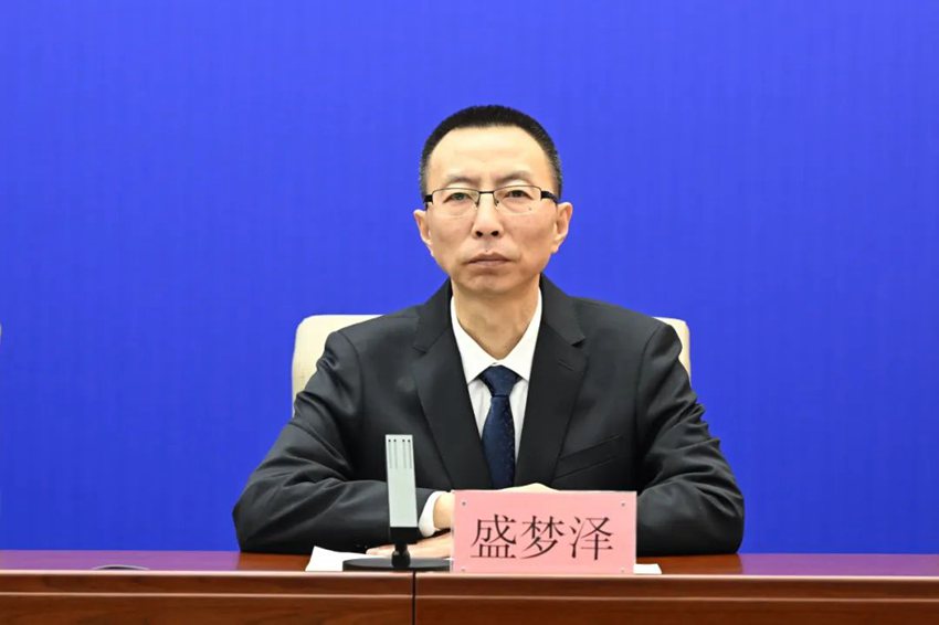 長春市工信局副局長盛夢澤