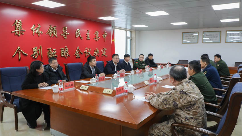 柳河縣領導走訪慰問駐柳河部隊