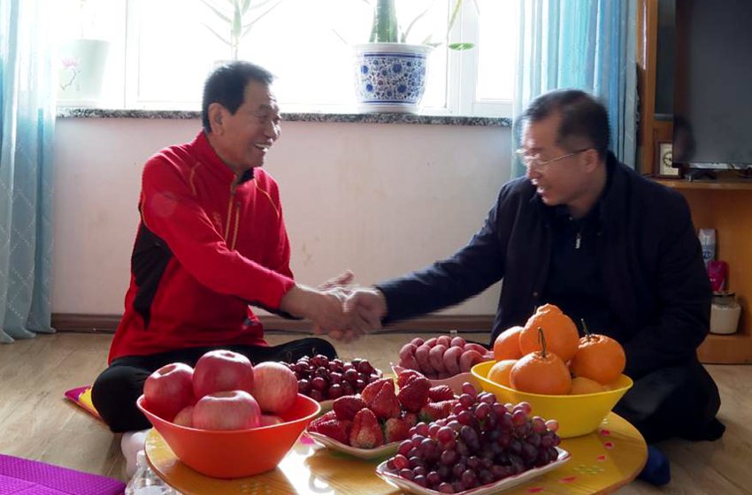 市委書記李慶文慰問軍休干部玄龍云