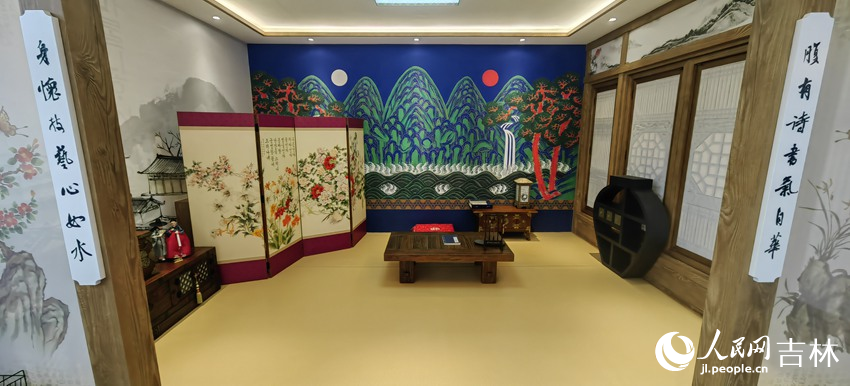 “美麗工坊”的展品——朝鮮族傳統小院。人民網 石天蛟攝