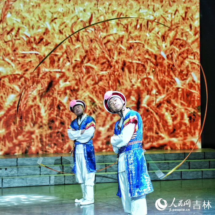 朝鮮族象帽舞表演。人民網記者 李洋攝