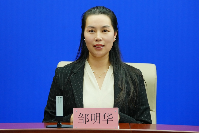 長春凈月潭旅游發展集團有限公司總經理鄒明華。（長春市委宣傳部供圖）