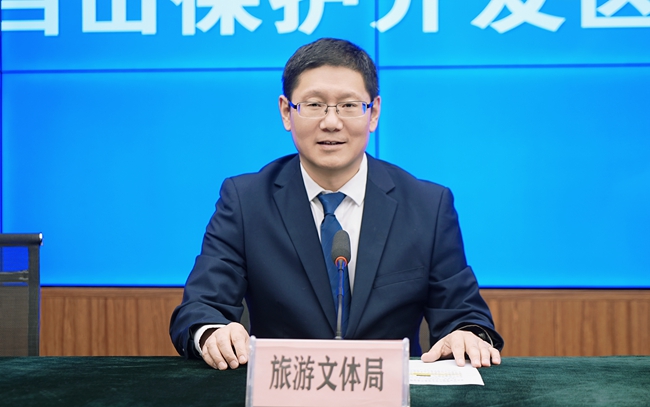 長白山管委會旅游文體局局長耿德勇。