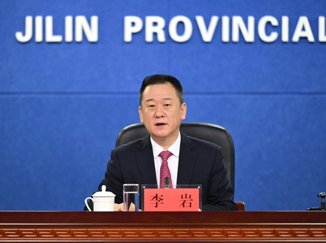 吉林省科技廳廳長李巖。