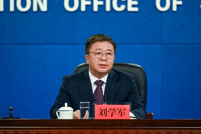 吉林省教育廳副廳長劉學軍。