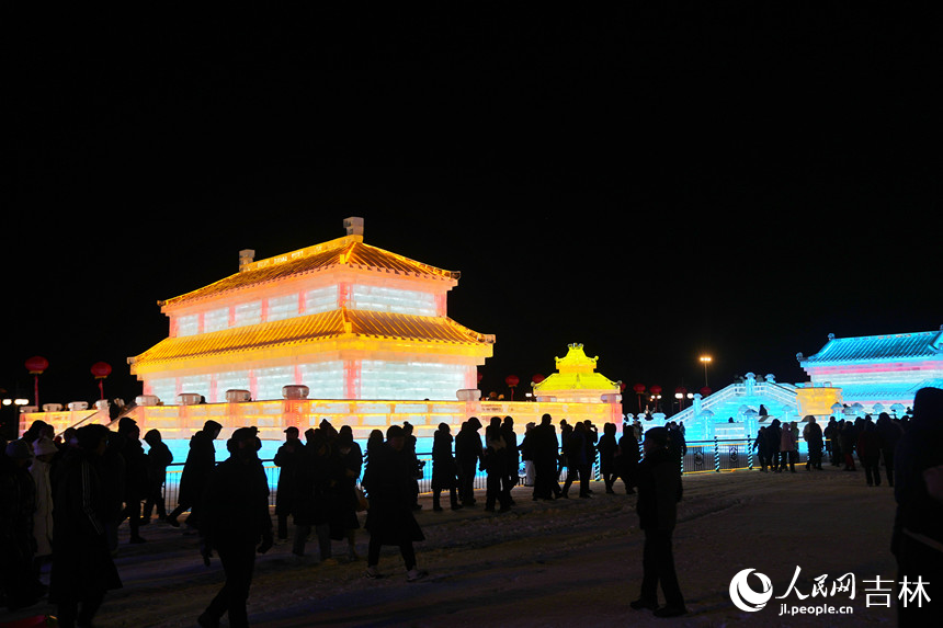 活動現場人流如織。人民網記者 李洋攝