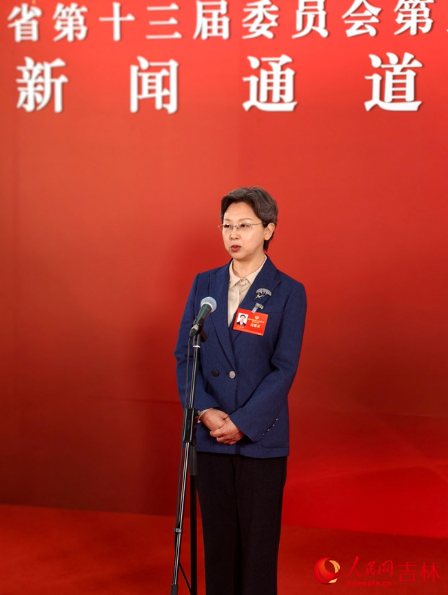 吉林省政協委員、長春市政協副主席王桂敏。人民網記者 關思聰攝