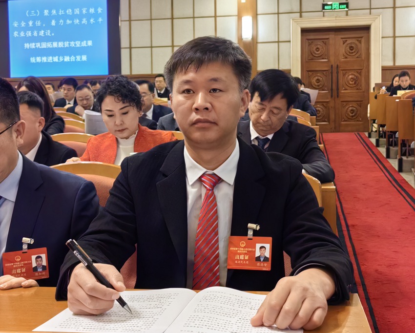 吉林省人大代表，北茶（吉林）農業發展有限公司黨支部書記、董事長張德智。（受訪者供圖）