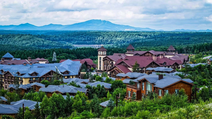 長白山華美勝地度假區。白山市委宣傳部供圖