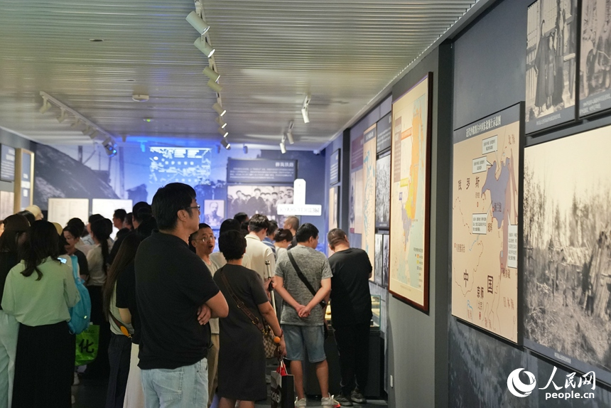 開展以來，吉林省近現代史展覽吸引了大批觀眾參觀。人民網記者 李洋攝