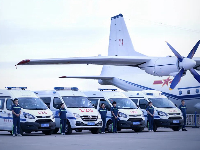 長春市衛健系統4個醫療點隨時響應、每天9—10輛救護車枕戈待旦。長春市衛健委供圖