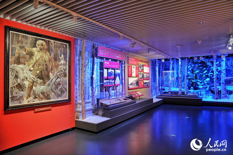 展館通過精心設計，讓參觀者感受楊靖宇將軍爬冰臥雪的抗戰歲月。人民網記者 李洋攝