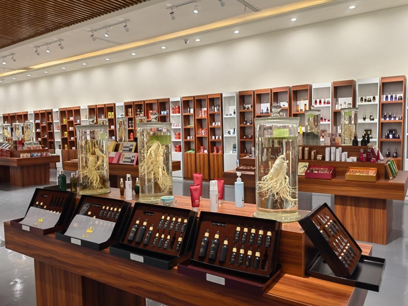 益盛漢參產品展示。人民網記者 馬俊華攝